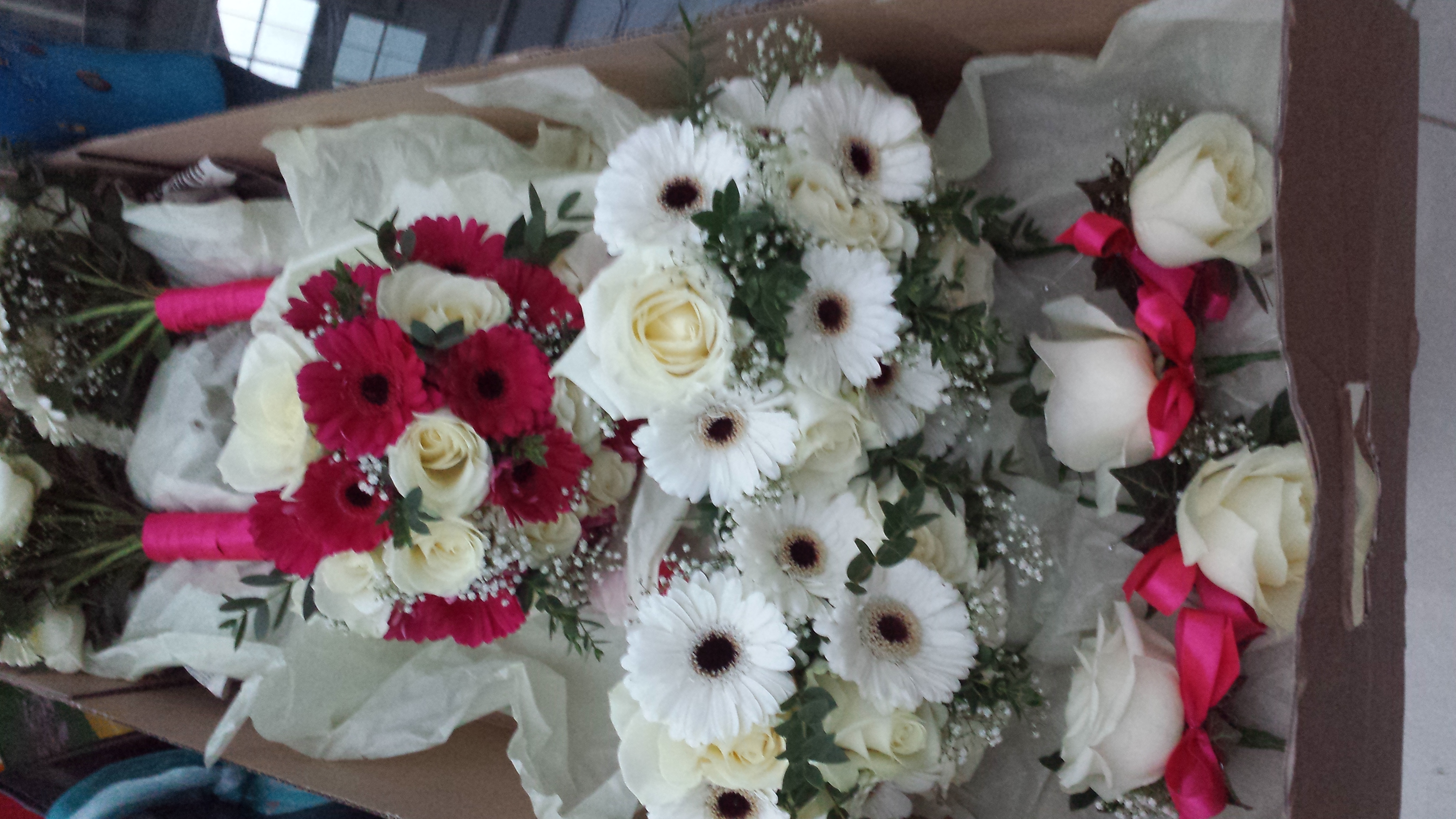 Bridal Flowers & Bouquets Wedding Flowers LeicesterWedding Flowers Leicester